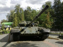 Т-80Б в парке Победы в Зеленодольске.