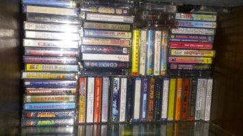 Ну не могу выкинуть, рука не подымается.