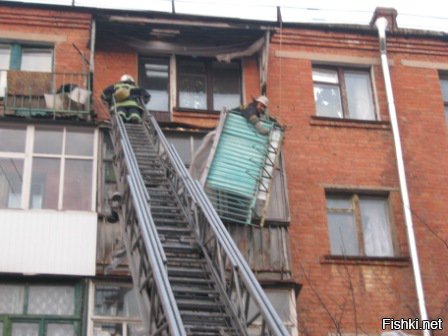 ЖКХ отключают балкон за неуплату