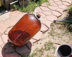 делал на ягодах (цвет натуральный!) Перегонял на арома-колонне. Это даже не песня, это рапсодия