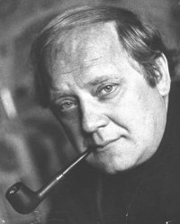 Люблю я авторскую песню,
Когда с гитарой у костра,
И все, бл.ядь, рядом, все, бл.ядь, вместе,
И так, бл.ядь, на.х.уй, до утра...