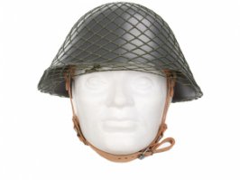 вот шлем армии гдр, по ходу он был прототипом. кстати сам шлем имел маркировку м45 и был разработан еще в нацистской Германии