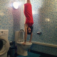 офигенная укладка ) да и платье как сидит )))