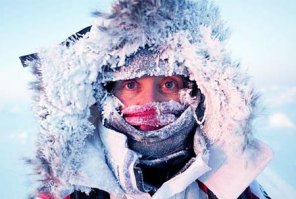 Неполная подборка. Где походный макдональдс? Где кадры обморожений? Человек в кресле с трубой похоже загорает...