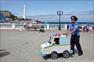20 абсолютно безумных, но очень крутых детских колясок