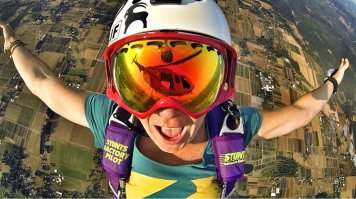 Праздник в отражении: уникальные свадебные снимки фотографа-самоучки 