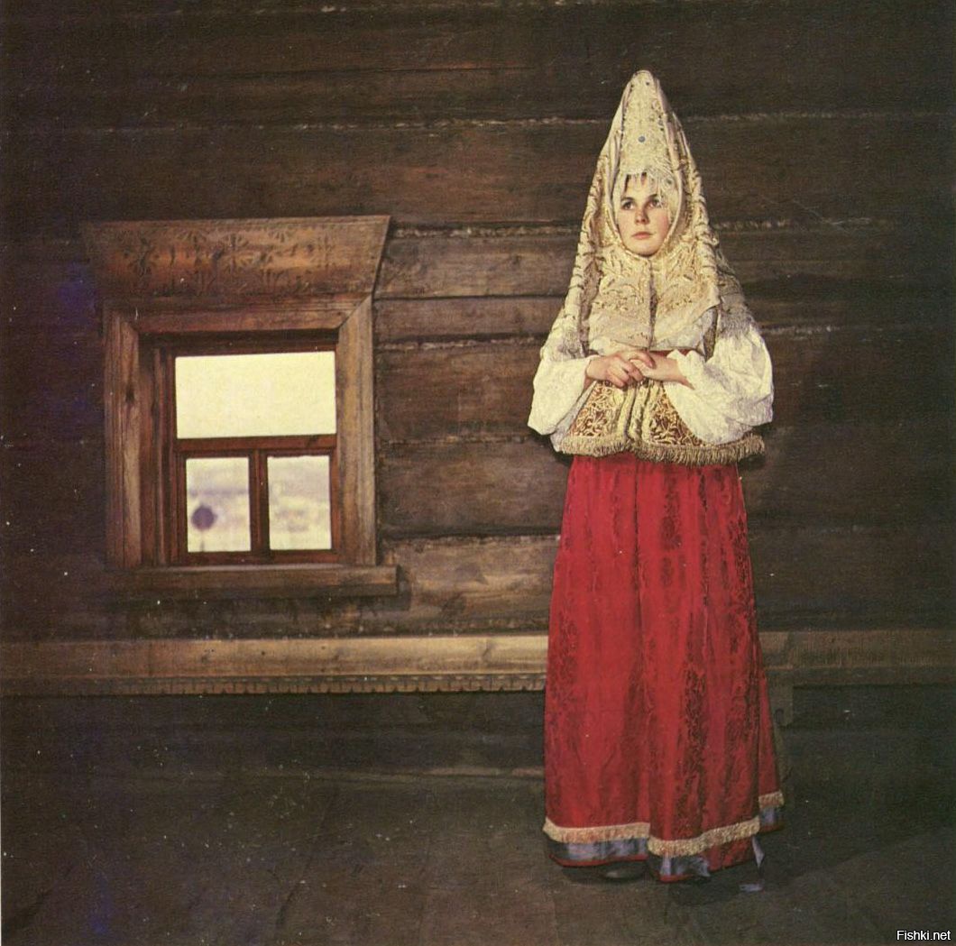 Традиционный свадебный костюм Костромской губернии