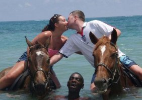 Жалко негра ))