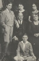 Кто из них ФридаКало ???