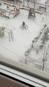 злобное создание открывает портал )))