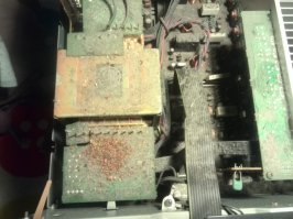 За 15 лет эксплуатации запылился.