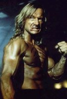 Какой то список "странный" и не полный. При чем здесь Д.Крэйг? Тогда и всех предшественников Бондианы укажите. Где Дон "Дракон" Вилсон?

 Где Обладатель чёрного пояса по карате и кикбоксингу в тяжёлом весе Маттиас Хьюз?