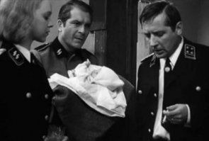 12 самых эффектных злодеек в кино (13 фото)