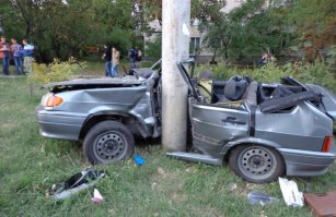 Авария дня 2086. Смертельное столкновение со столбом
