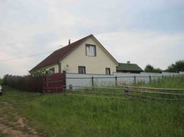 Нет конечно. Нужно голодать и страдать. Вот домик двух пенсионеров в Сибирской глубинке.