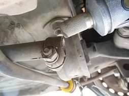 А мы такой урок не проходили! 2-а ключа на 13-ть и поехали!:)