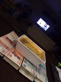 Не понял, это он на продажах заработал, или на своём здоровье проданном за вот это?