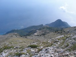 Согласен! вот мой активный отдых...вид с 2000 метров на Эгейское море,Греция!