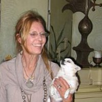 У Макса Райта (Вилли) вроде бы рак был, или какая-то другая тяжелая болезнь.. И это фото ну совсем уж плохое, вот чуть получше. А это фото Кейт - 2000 года, новую еле нашла.