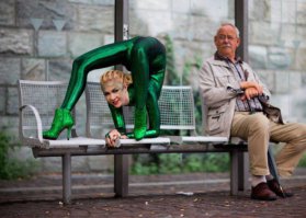 Самая гибкая в мире девушка снялась для календаря 2016