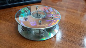 Вот, подарил коллеге на день сисадмина!