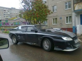 Давайте накидаем вариантов что за машина?)