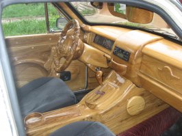 Деревянный спорткар мощностью 600 "лошадей"