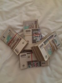 "А это хашлама. Теперь очередь азербайджанцев чем-нибудь в меня запустить, ну и ладно, зато вкусно. Это бульон с большим куском вареной баранины на кости, соус из кислого молока, сухарики и лук репчатый"ЧТООООООООО???какая это хашлама,это херня какая то...
Сколько это в рублях?