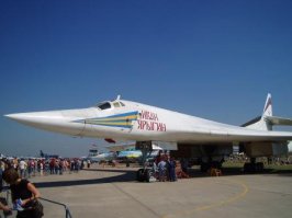 18 декабря 1981 года, первый опытный самолет Ту-160 поднялся в воздух  