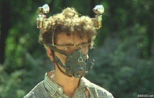 а то сейчас я маску сниму и надышу вам тут