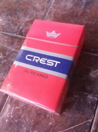 Вот случайно пачка "Crest" подвернулась, хотя уже 5 лет как не курю.    Вьетнамские без фильтра - "Viesta", наши без фильтра - "Черноиорские", папиросы - "Ялта", зарубежные ментоловые - "Impala"