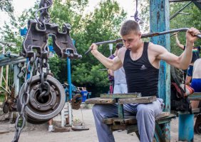 помоему самая суровая,это в киеве в гидропарке.