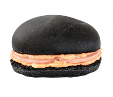 Зеленый бутерброд? Пфф...  Вот у нас есть суровые сибирские бутерброды - с углём!