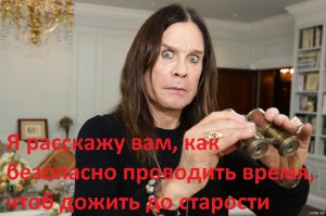 Эта маленькая девочка покоряет скалы вместе со своей мамой