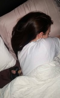 МЫ так то же спим.тока ещё и кошка сверху или под боком