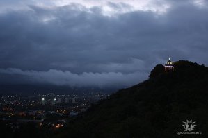 Вот в Одноклассниках натырил фоток родного города, на рабочем столе больше трехсот их стоит. Не знаю даже, кто снимал, но некоторые фотки великолепны.