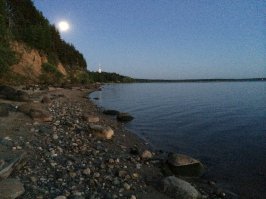 Зачем далеко ходить, вот например Волга матушка, место не скажу...но знающие и рыбаки узнают