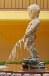 А к жёлтому столбику от этого примёрзнуть реально?
Типа так: