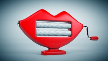  Забавненький новогодний ролик для "хороших" девушек