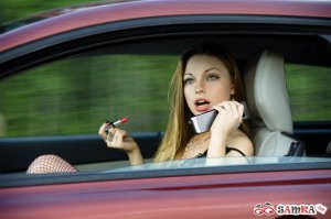 Вот она, красивая но бесполезная фишка в автомобиле: :)