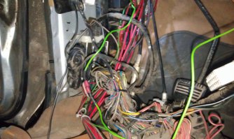 Летом перебирал у себя. Вот так официалы сигналку поставили: