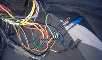 Летом перебирал у себя. Вот так официалы сигналку поставили: