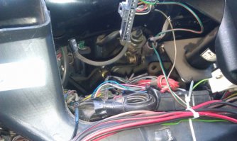 Летом перебирал у себя. Вот так официалы сигналку поставили: