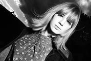 Марианна Фэйтфул (англ. Marianne Faithfull, род. 29 декабря 1946 года в Хэпмстеде около Лондона) — британская певица, музыкант и актриса.