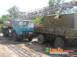 На татарина ставили ЯМЗ насколько помню после того, как сгорел завод в Елабуге вроде. А так самопалом ЯМЗ-236 ставили люди на 131й зил. Вот это машина получается, зверь!
Я тоже начинал свою карьеру на КС-3562. Сейчас таких на дороге не встретишь...