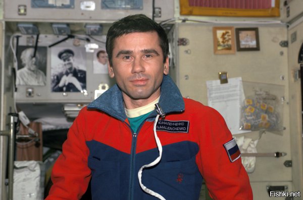 Юрий Маленченко / Герой России, Герой Казахстана

6 полётов в космос ( более 500 дней)