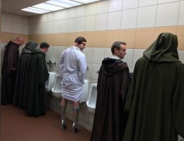 А это Яйценюх на премьере звёздных войн.