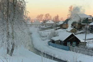 Северный Урал, север Свердловской обл.- снега уже под метр