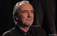 Уэс Крэйвен -  американский кинорежиссёр, продюсер, сценарист, известный своими работами в жанре ужасов (слэшеров).Автор "Кошмара на улице Вязов"