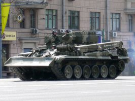 Первая это БРЕМ1 а вторая БАТ2 На видео именно БРЕМ на шасси  Т72